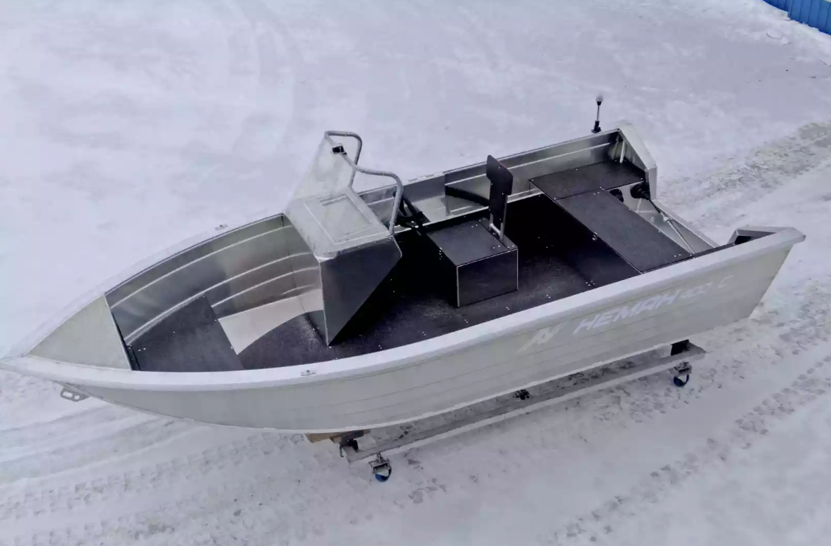 Алюминиевый катер Неман-400 С в Петрозаводске