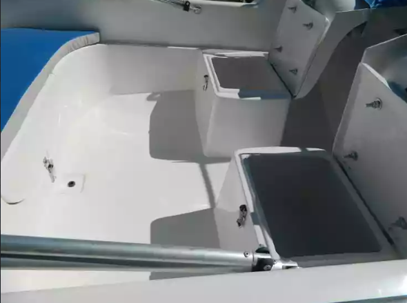 Стеклопластиковый катер Wyatboat-430 M (тримаран) в Петрозаводске