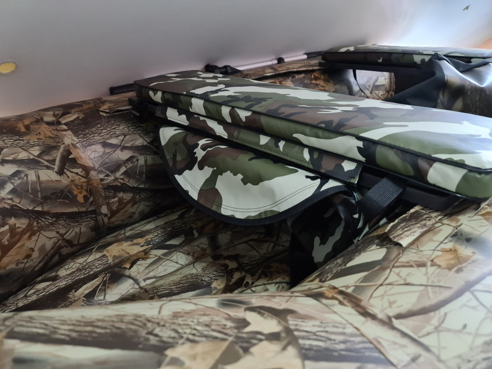 КОМПЛЕКТ МЯГКИХ НАКЛАДОК С СУМКОЙ ДЛЯ ЛОДОК 80Х20 КАМУФЛЯЖ в Петрозаводске