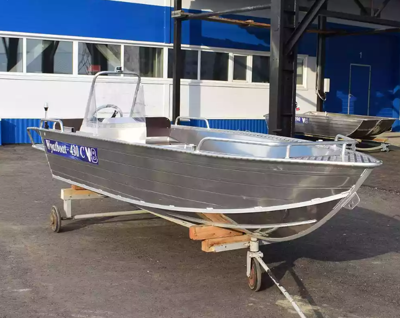 Алюминиевый катер Wyatboat-430 C в Петрозаводске