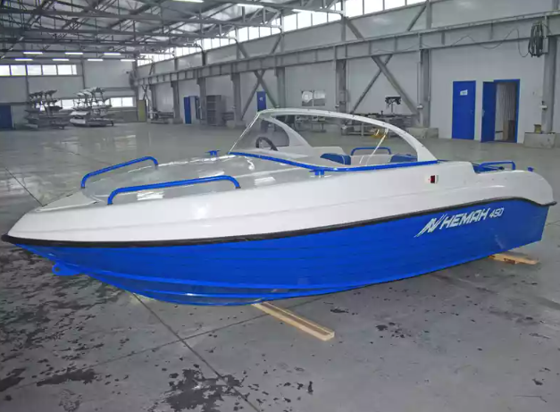 Комбинированный катер Neman-450 в Петрозаводске