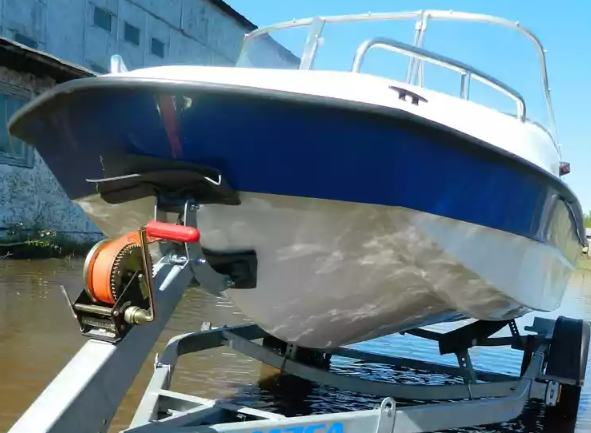 Стеклопластиковый катер Wyatboat-430 M (тримаран) в Петрозаводске