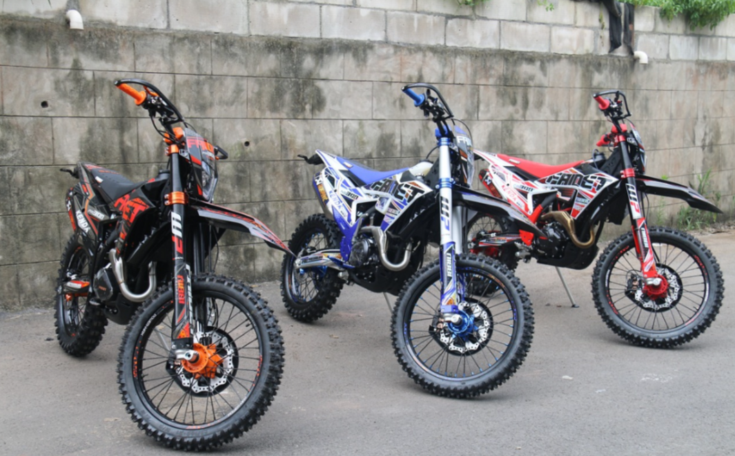 Кроссовый мотоцикл FAIDET NC300S ULTRA WP в Петрозаводске