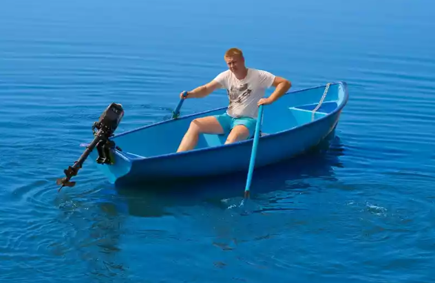 Стеклопластиковая лодка Омуль в Петрозаводске