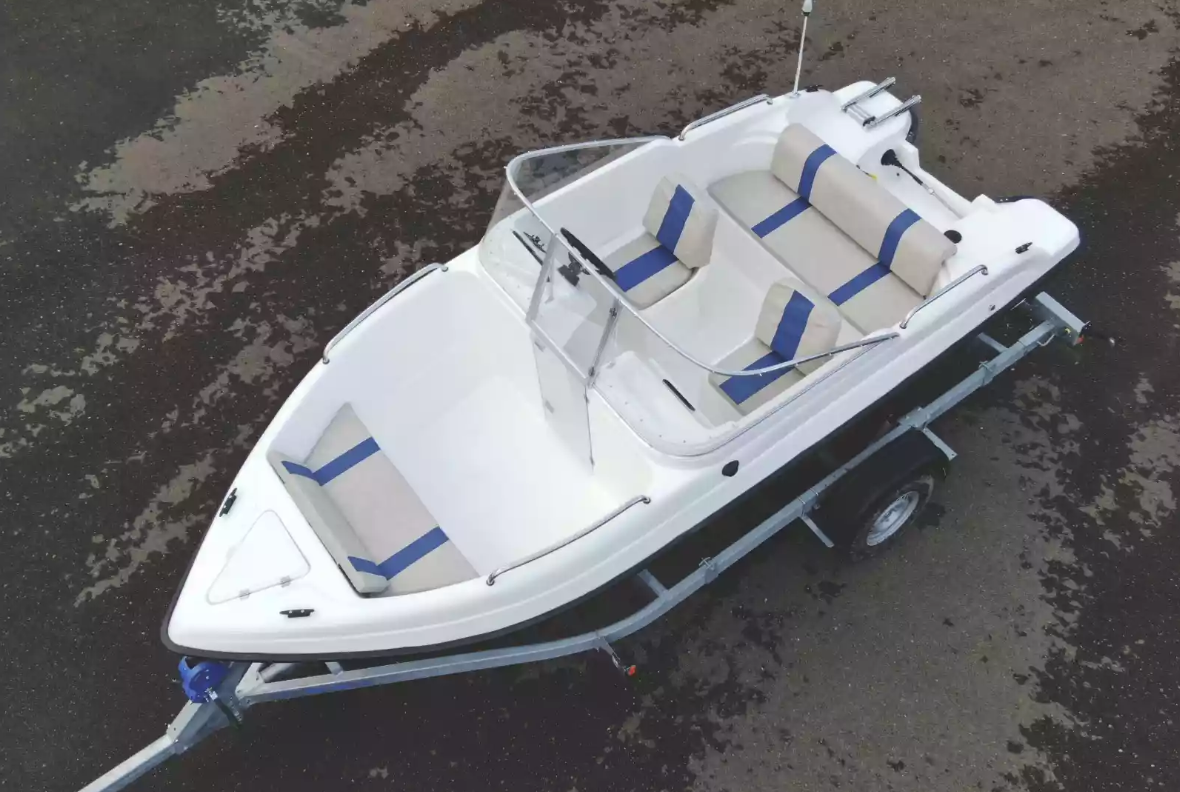 Стеклопластиковый катер Wyatboat-3 DC Open в Петрозаводске