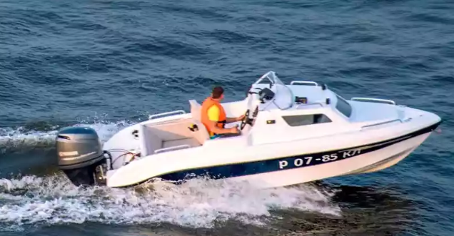 Стеклопластиковый катер Neman-500 в Петрозаводске