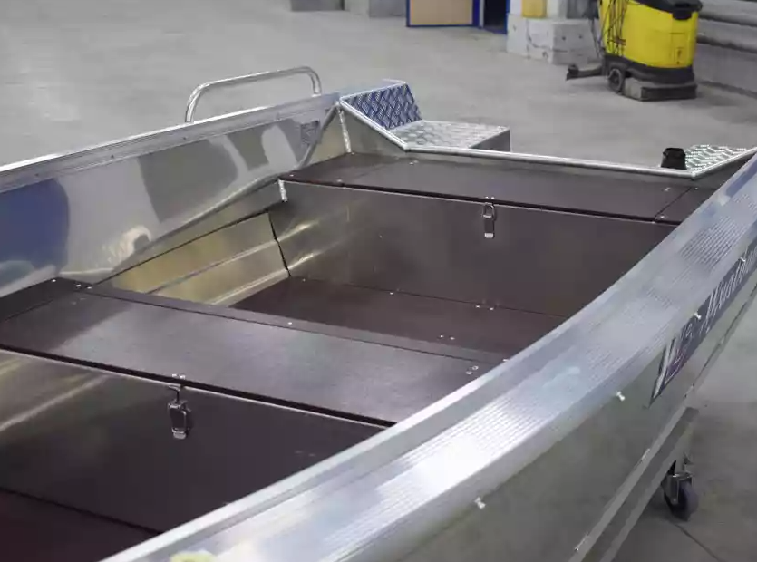 Алюминиевая лодка  Wyatboat-430 Р в Петрозаводске