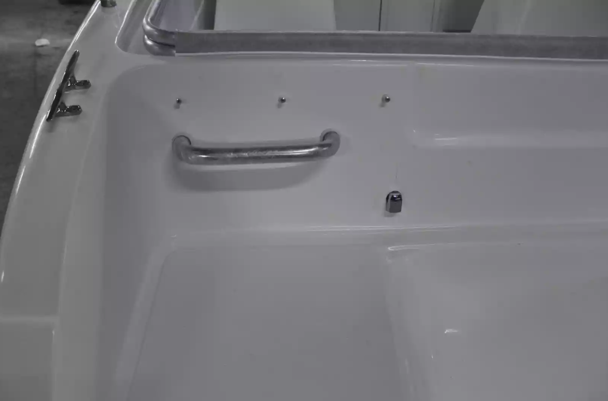 Стеклопластиковый катер Neman-500 в Петрозаводске