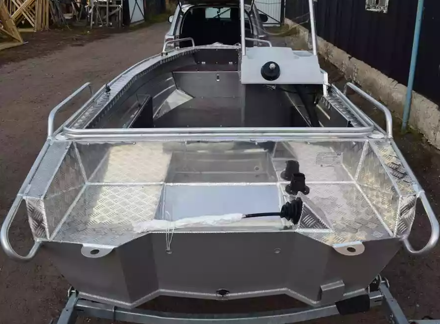 Алюминиевая лодка Wyatboat-390 C в Петрозаводске