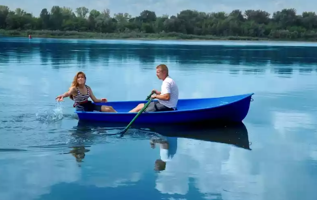 Стеклопластиковая лодка Дельфин в Петрозаводске