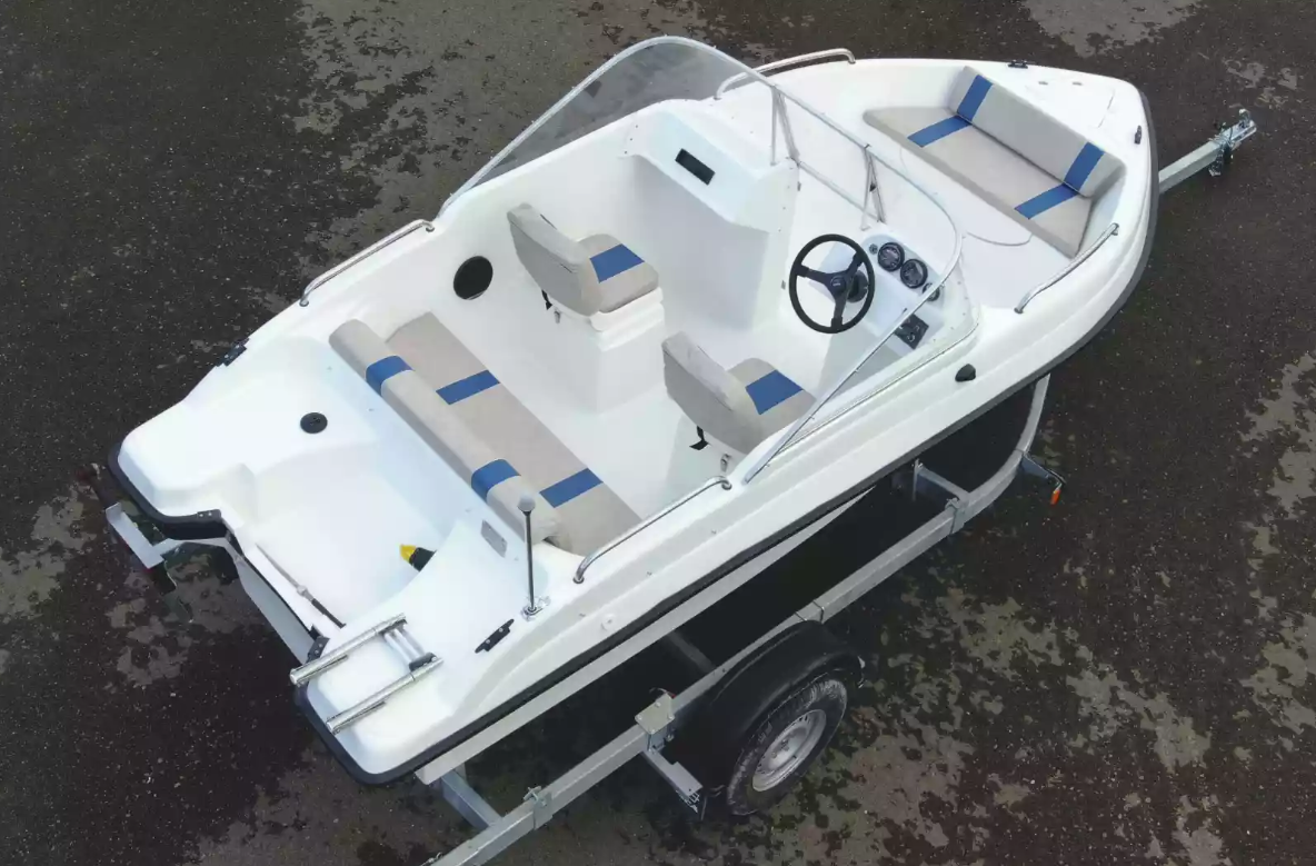 Стеклопластиковый катер Wyatboat-3 DC Open в Петрозаводске