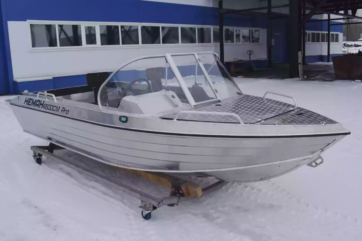 Алюминиевый катер Neman-450 DCM PRO в Петрозаводске
