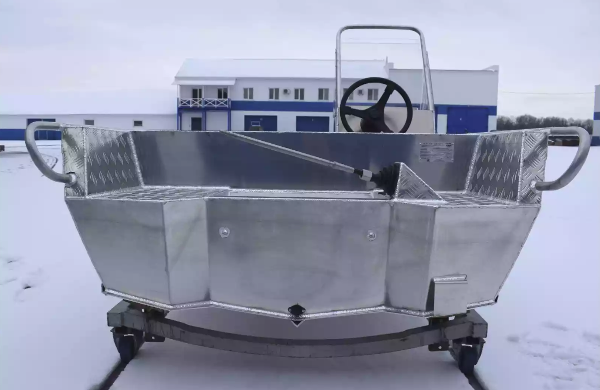 Алюминиевый катер Wyatboat-390 C в Петрозаводске