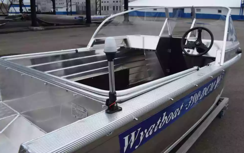 Алюминиевый катер Wyatboat-390 DCM Увеличенный борт в Петрозаводске