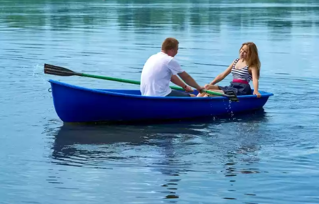 Стеклопластиковая лодка Дельфин в Петрозаводске