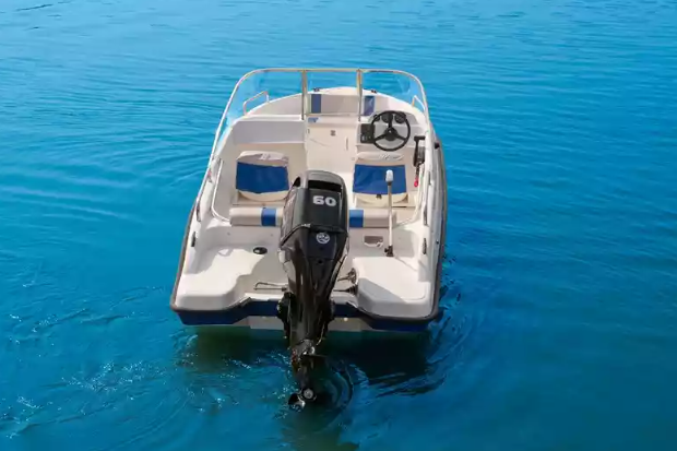 Стеклопластиковый катер Wyatboat-3 DC Open в Петрозаводске