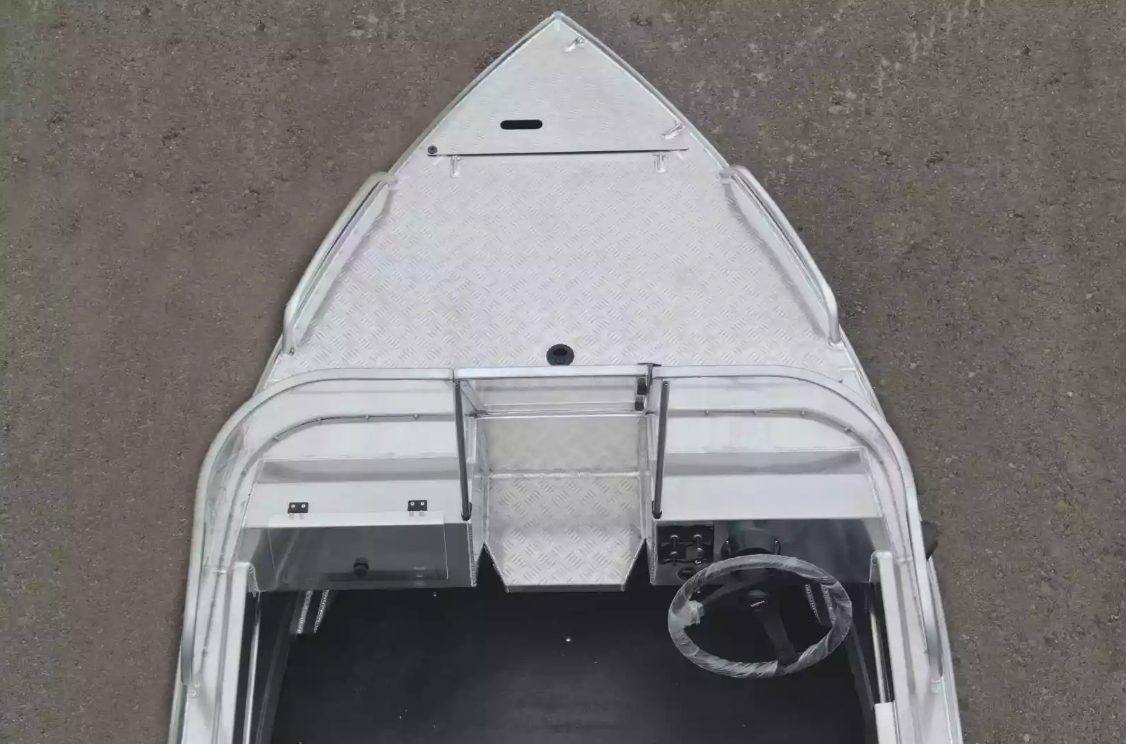 Алюминиевая лодка  Neman-400 PRO в Петрозаводске