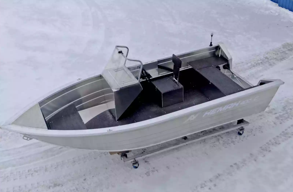 Алюминиевая лодка Неман-400 С в Петрозаводске