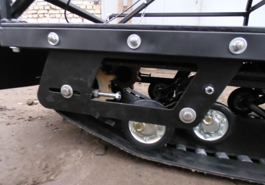 Мотобуксировщик AhtaR Зима 15 л/с с вариатором в Петрозаводске