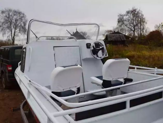 Алюминиевый катер Неман-500 (каютный) в Петрозаводске