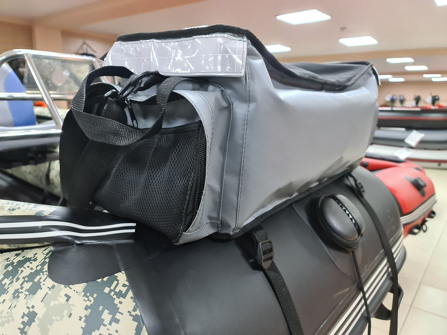 СУМКА ЛЮКС НА БАЛЛОН ДЛЯ ЛОДОК ПВХ 50Х25Х25 СМ в Петрозаводске