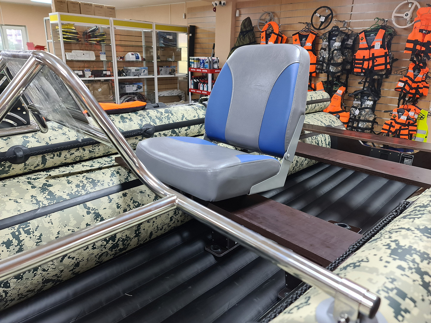 КРЕСЛО МЯГКОЕ РАСКЛАДНОЕ С ПОВОРОТНЫМ МЕХАНИЗМОМ ДЛЯ ЛОДОК в Петрозаводске