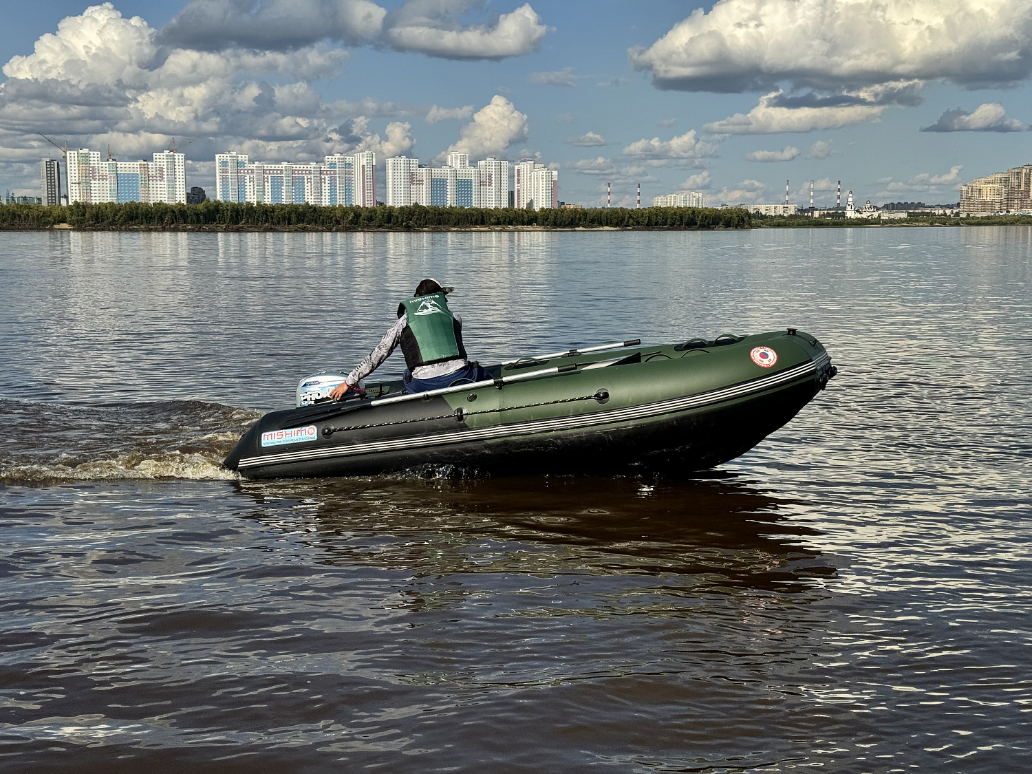 Лодка MISHIMO BIG FLOOR 400 в Петрозаводске