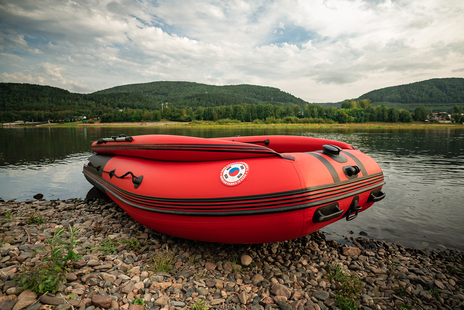 Лодка MISHIMO RIVER FJET PRO 430  под водомет в Петрозаводске