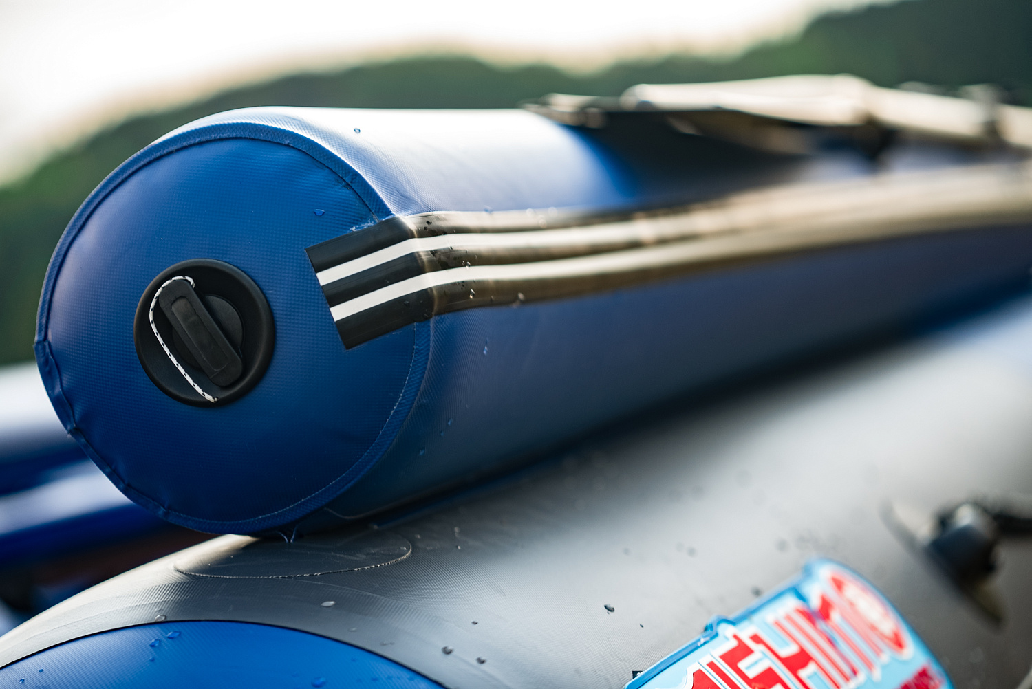 Лодка MISHIMO RIVER FJET PRO 430  под водомет в Петрозаводске