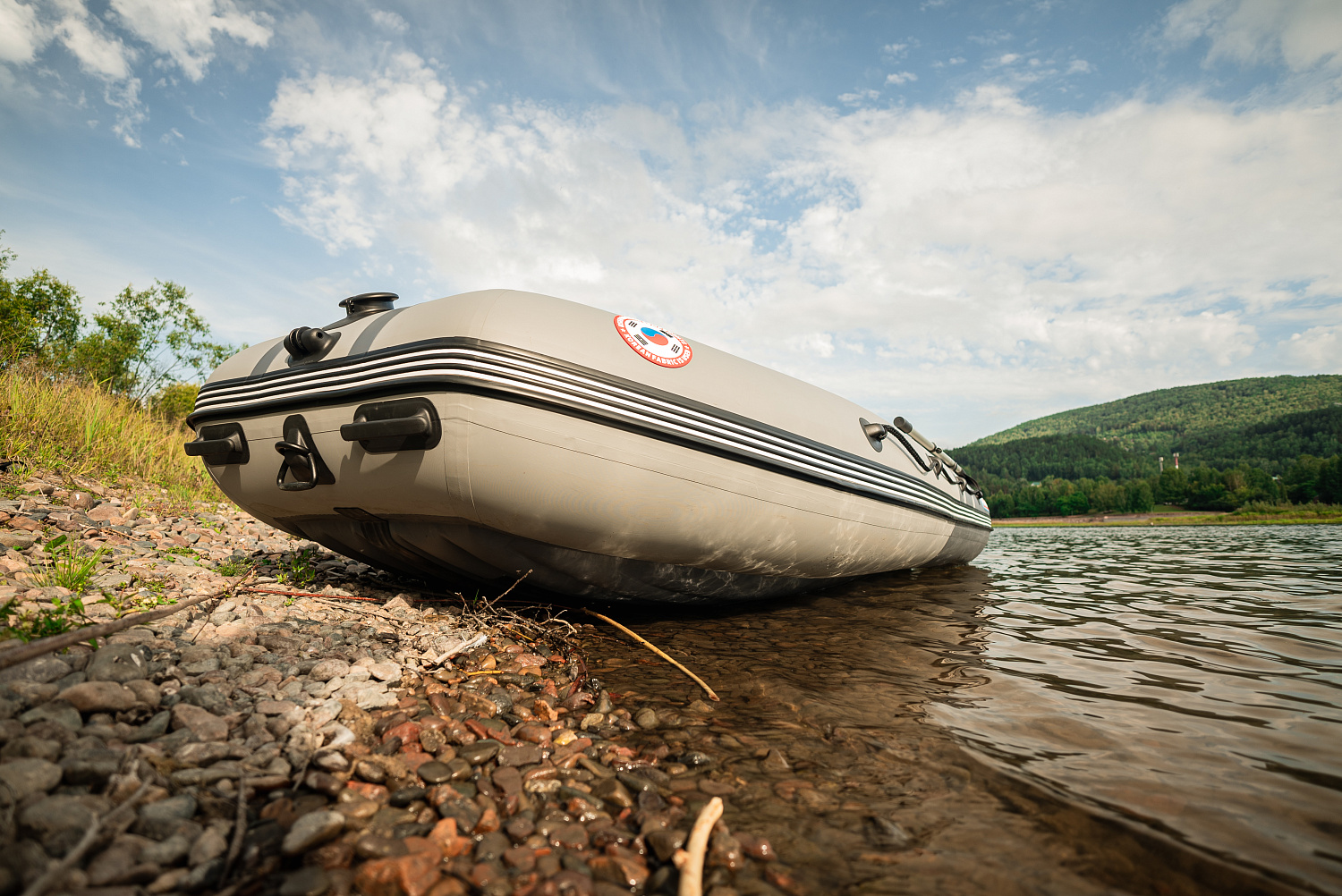 Лодка MISHIMO RIVER JET 390 под водомет в Петрозаводске